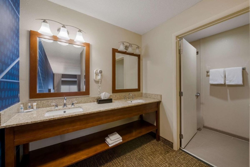 Comfort Inn Fayetteville I-95 Image 15