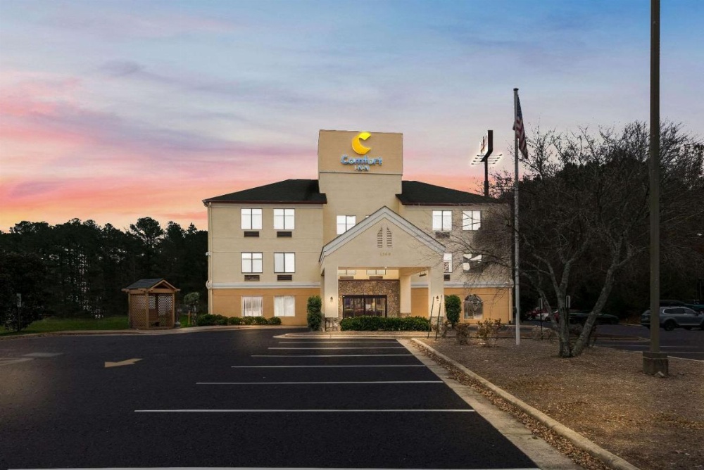 Comfort Inn Fayetteville I-95 Image 30